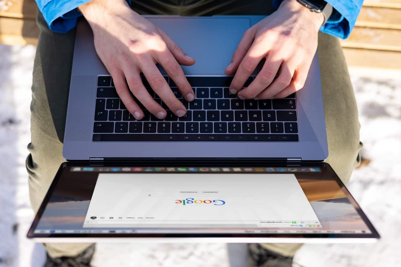 Top 10 Best Paying Customer Service Jobs & Salaries 2025