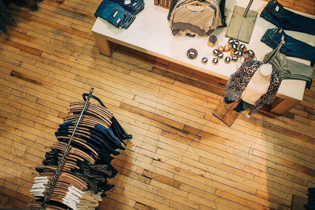Top 10 Highest Paying Retail Jobs 2025 (Inc Salaries) 