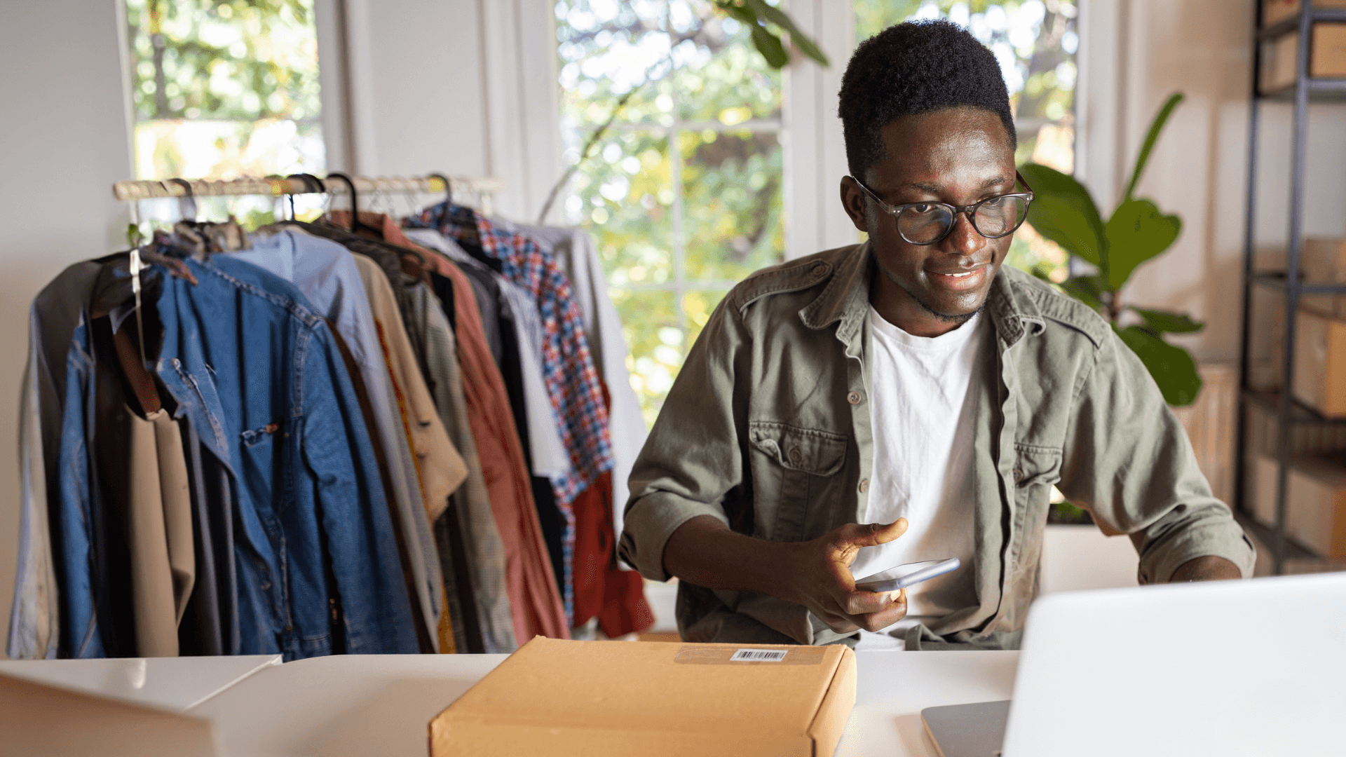MBA IN ECOMMERCE_HERO IMAGE-V1